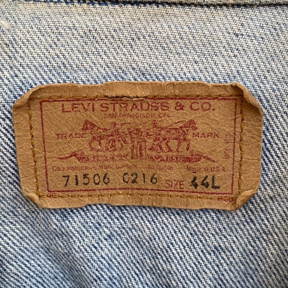 VINTAGE 1990 Levis Jean Jacket Sz Large/44L Distressed Big E Distressed Pockets - Picture 3 of 14